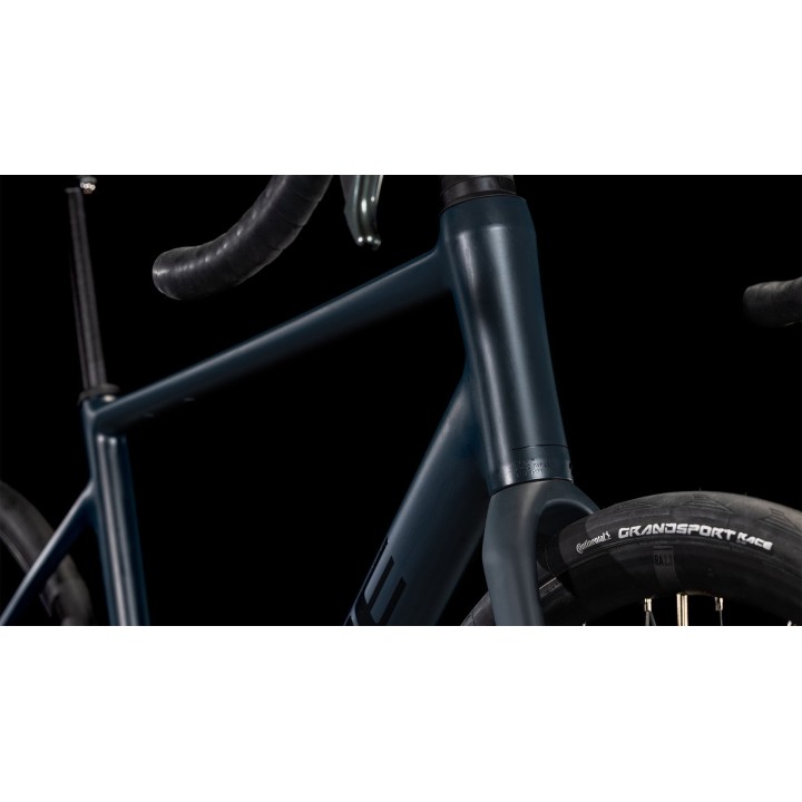 CUBE ATTAIN RACE NIGHT'N'BLACK 2025| Accessoires et équipements pour vélo