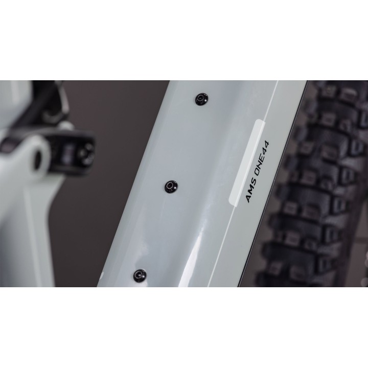 CUBE AMS HYBRID ONE44 C:68X RACE 400X 2026 | Accessoires et équipements pou...