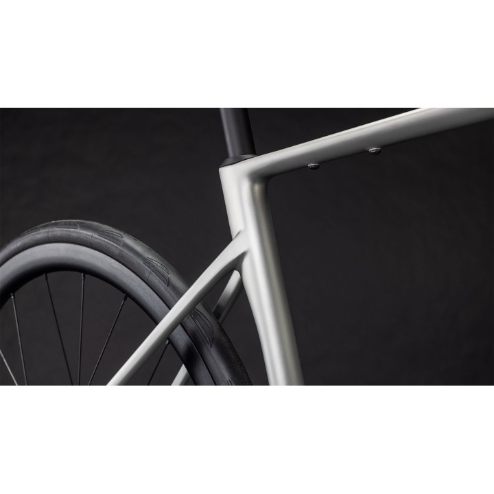 CUBE ATTAIN C:62 SLX SLEEKGREY'N'PRISM 2026| Accessoires et équipements pour vélo
