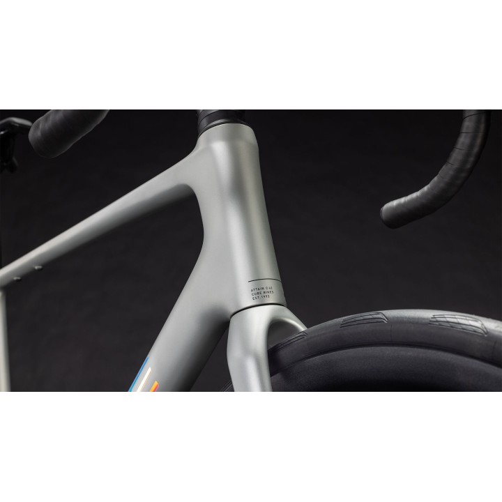 CUBE ATTAIN C:62 SLX SLEEKGREY'N'PRISM 2026| Accessoires et équipements pour vélo