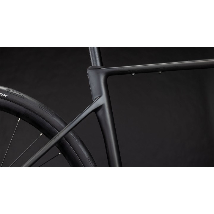 CUBE ATTAIN C:62 RACE BLACKLINE 2026| Accessoires et équipements pour vélo