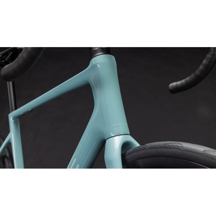 CUBE ATTAIN C:62 RACE SKYLIGHTBLUE'N'CYAN2026| Accessoires et équipements pour vélo