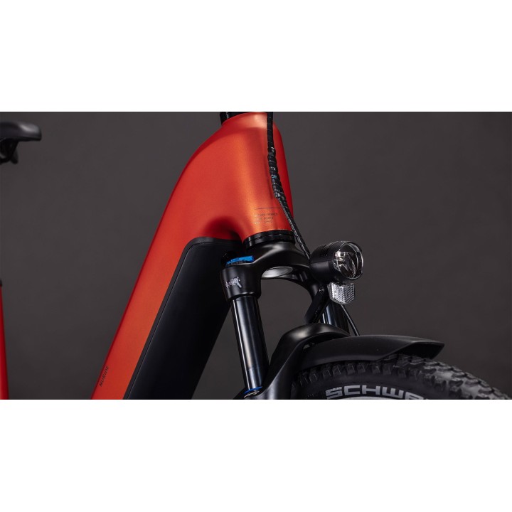 CUBE NURIDE HYBRID PRO 600 CHILI'N'BLACK 2026| Accessoires et équipeme...