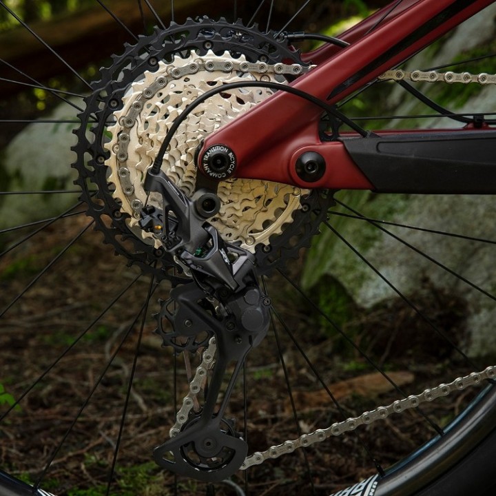 DERAILLEUR ARRIERE SHIMANO DEORE XT RD-M8100-GS 12V| Accessoires et équipements...