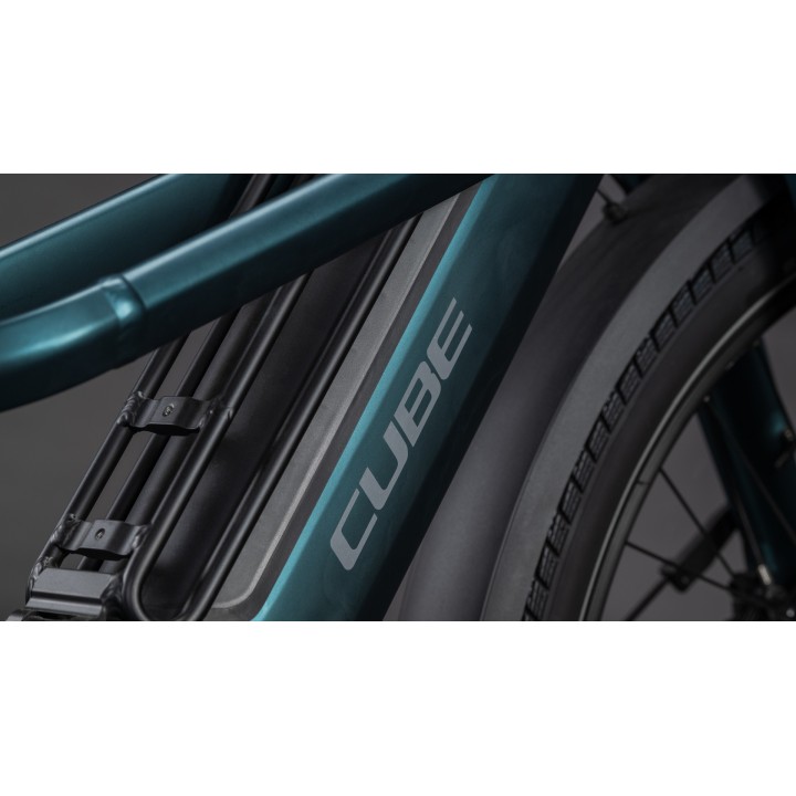 CUBE LONGTAIL HYBRID FAMILY 800 2026| Accessoires et équipeme...